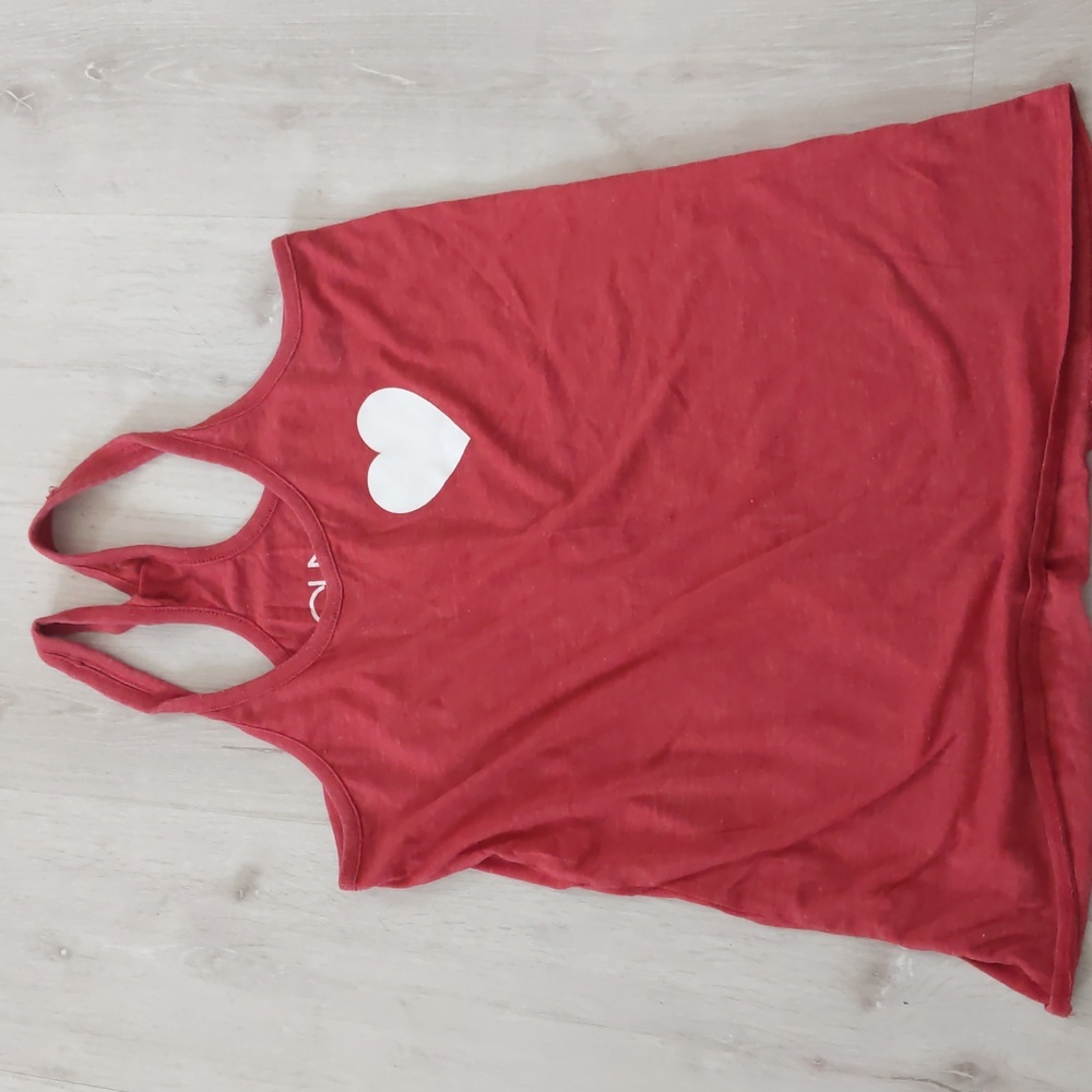 Chaser Brand heart tank